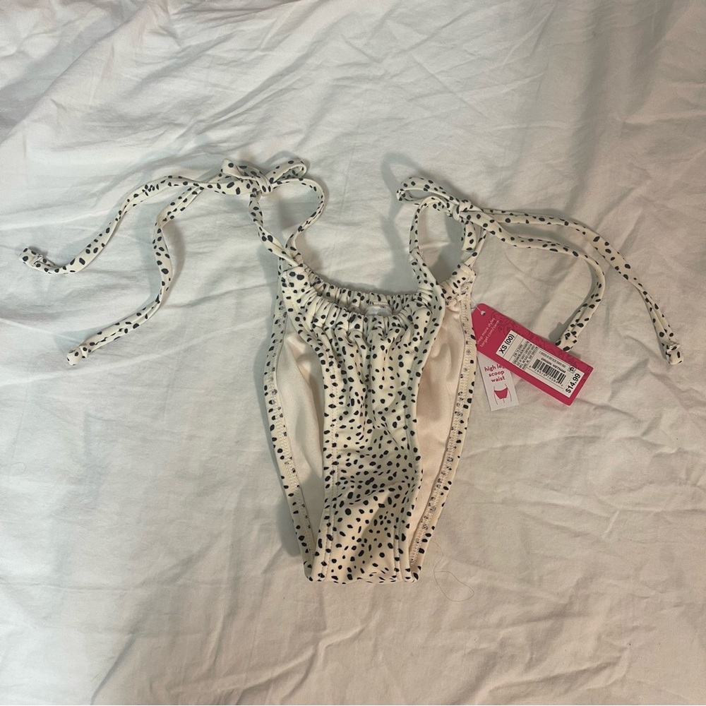 Target bikini NWT - Picture 2 of 2